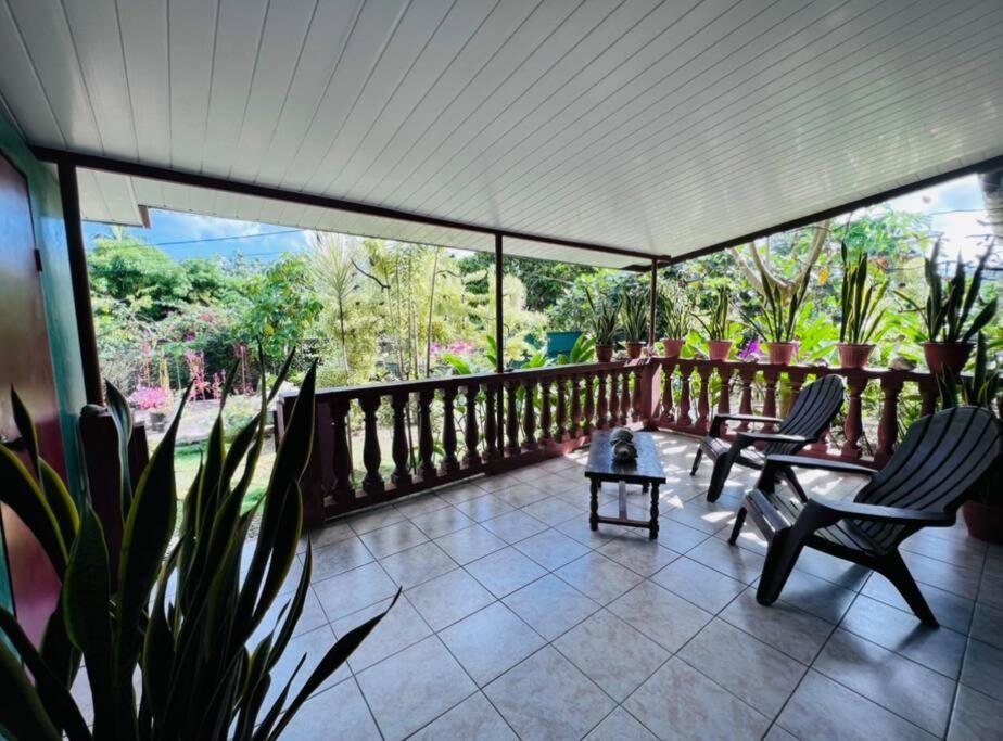 Fare Manuvai Villa Haapu Exterior photo